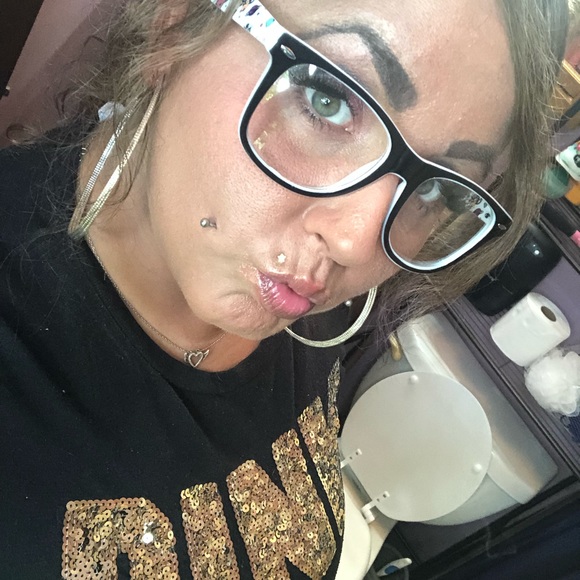 👑🐝🤘🏻 - Picture 8 of 10